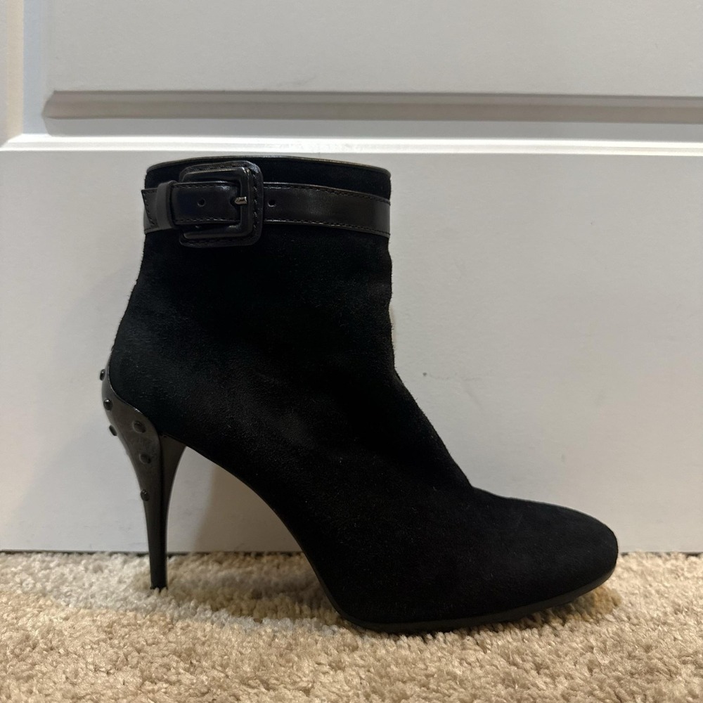 Tod's Boots Womens Size 6 Black Suede Buckle Studded Heel Ankle Booties